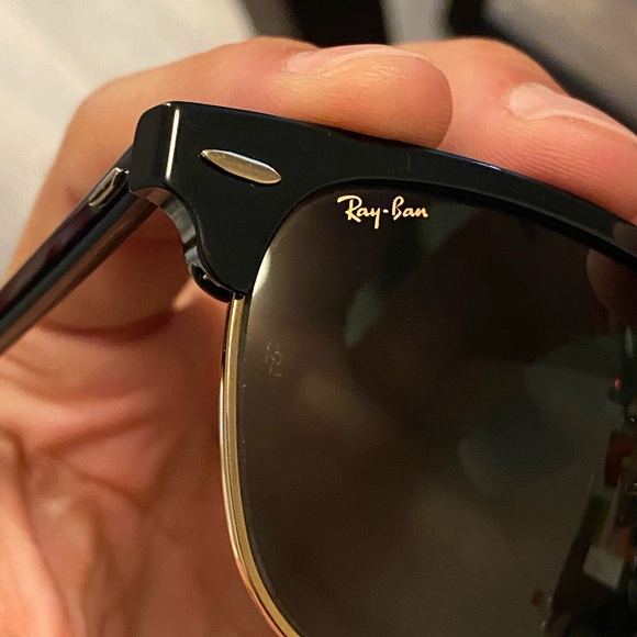 Multiple pairs of Ray Ban sunglasses - Picture 6 of 16